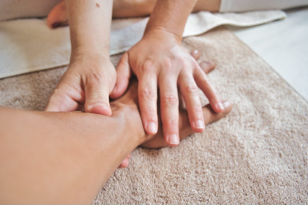 Massage mains - Relflexologie palmaire - Céline Natur' & Massages